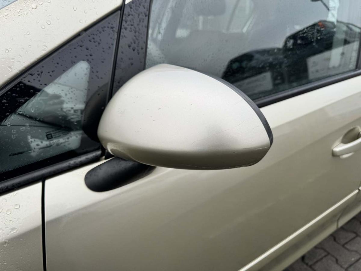 Opel Corsa D original Au&szlig;enspiegel links elektrisch verstellber Z40M Champagnersilber Bj.2006